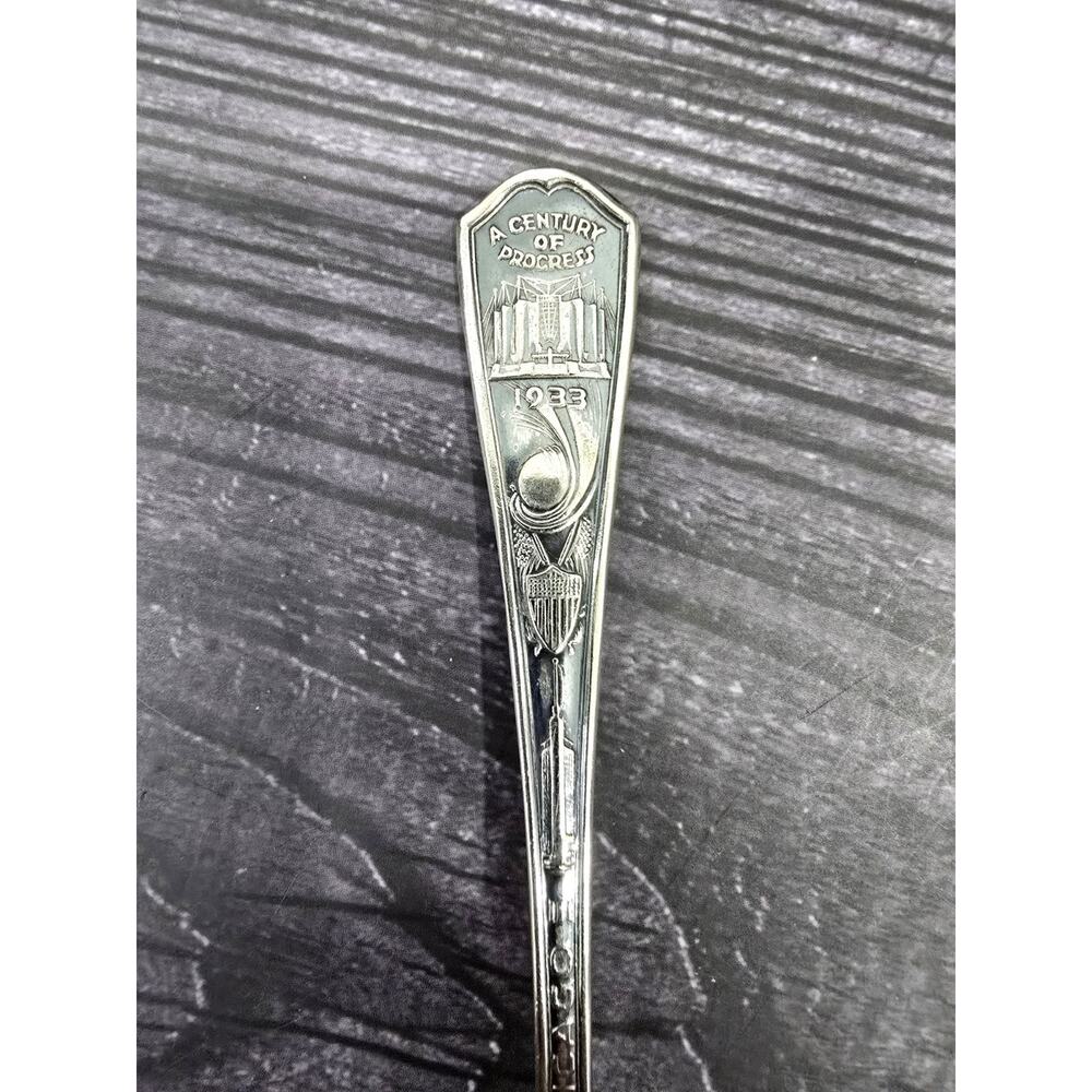 VTG 1933 Chicago World’s Fair Souvenir Spoon Oneida Par Plate Hall of Science